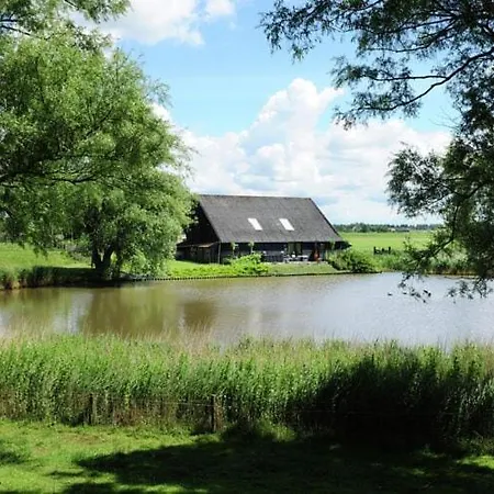 Romantic In Schagen With Garden * Sint Maarten