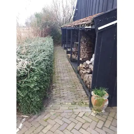 Romantic In Schagen With Garden Sint Maarten